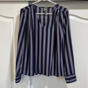 Women's Worthington XXL Dark Blue & Gray Blue long sleeve buttoned blouse